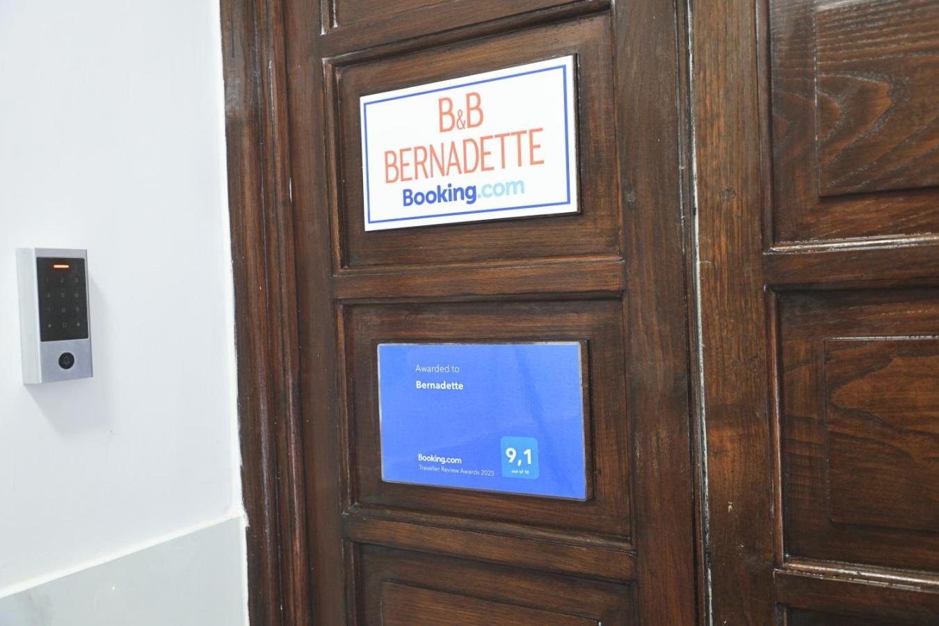 Bernadette Bed & Breakfast Napoli Eksteriør bilde